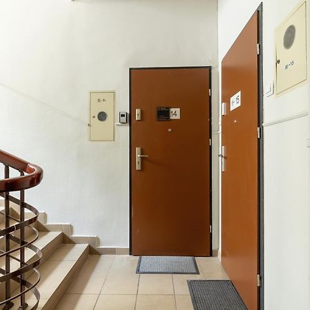 1-Bedroom Apartment With Balcony - Dluga 65 Cracovia Esterno foto