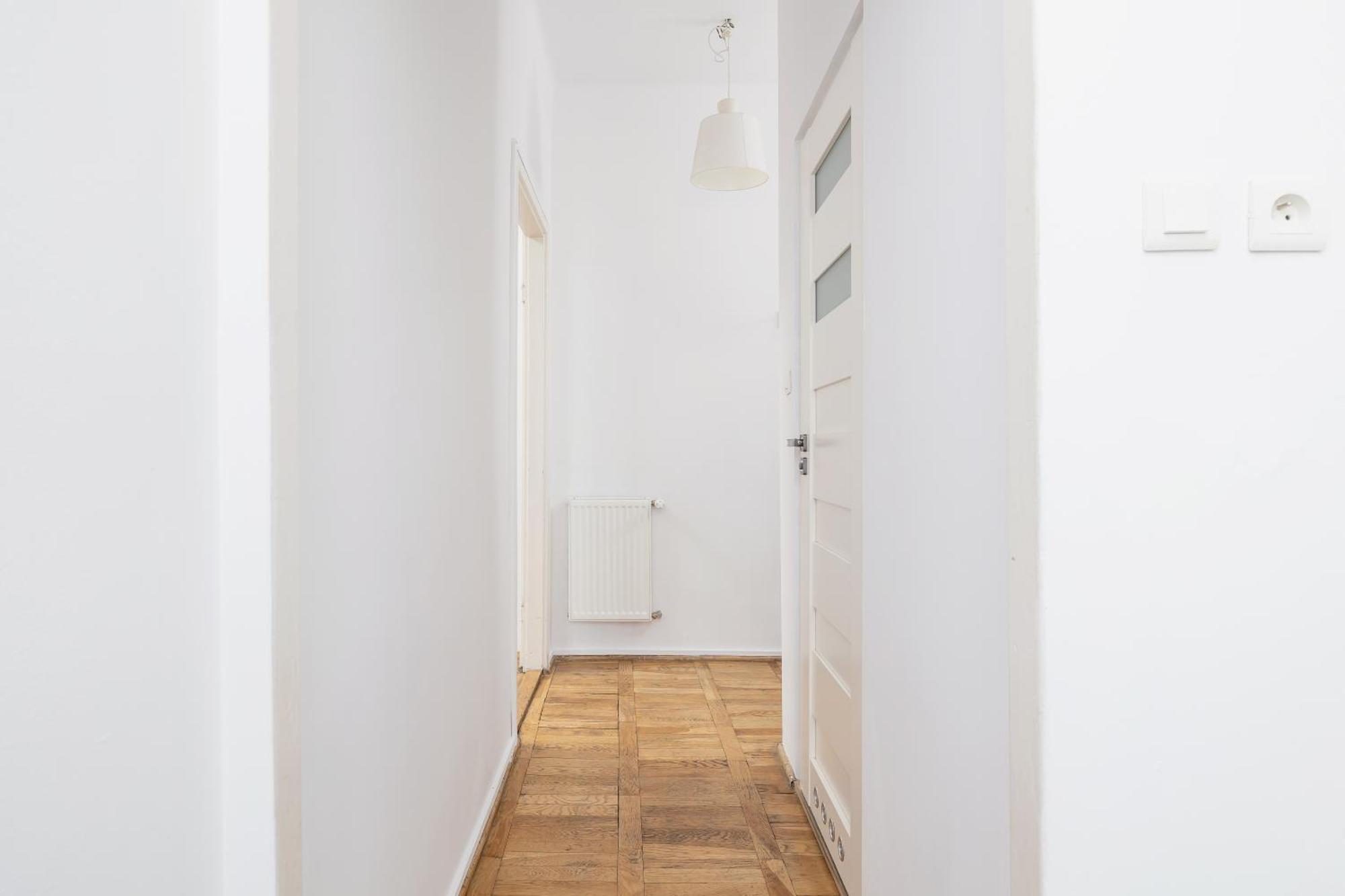 1-Bedroom Apartment With Balcony - Dluga 65 Cracovia Esterno foto