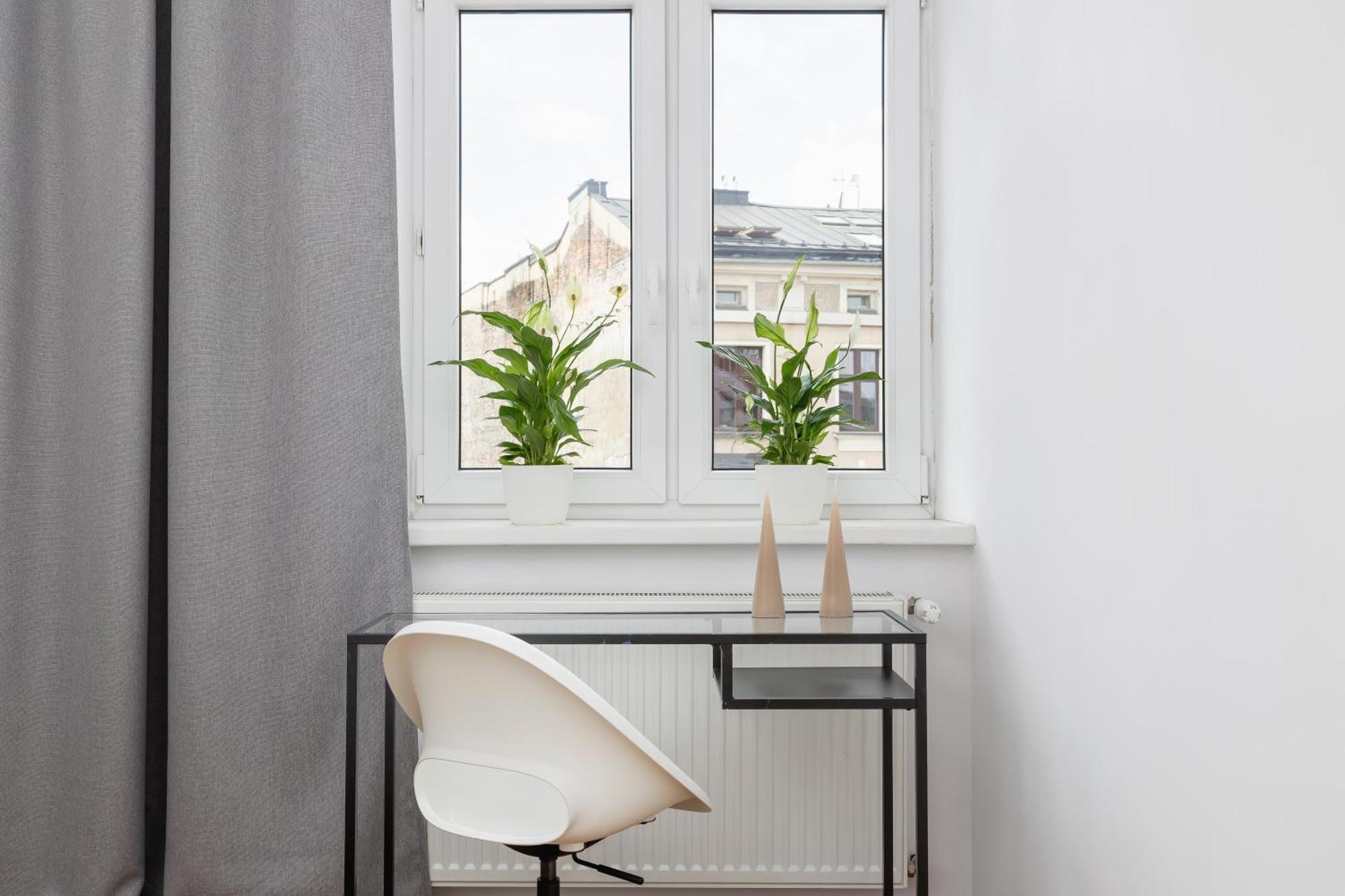 1-Bedroom Apartment With Balcony - Dluga 65 Cracovia Esterno foto