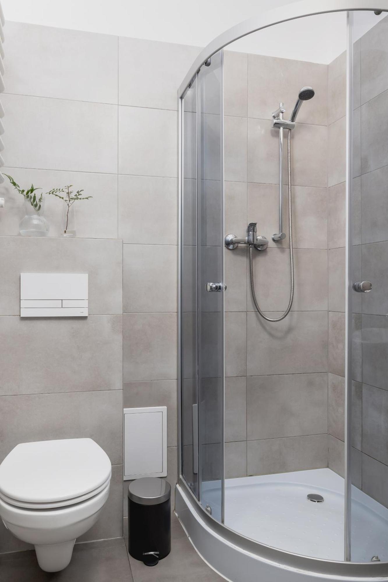 1-Bedroom Apartment With Balcony - Dluga 65 Cracovia Esterno foto