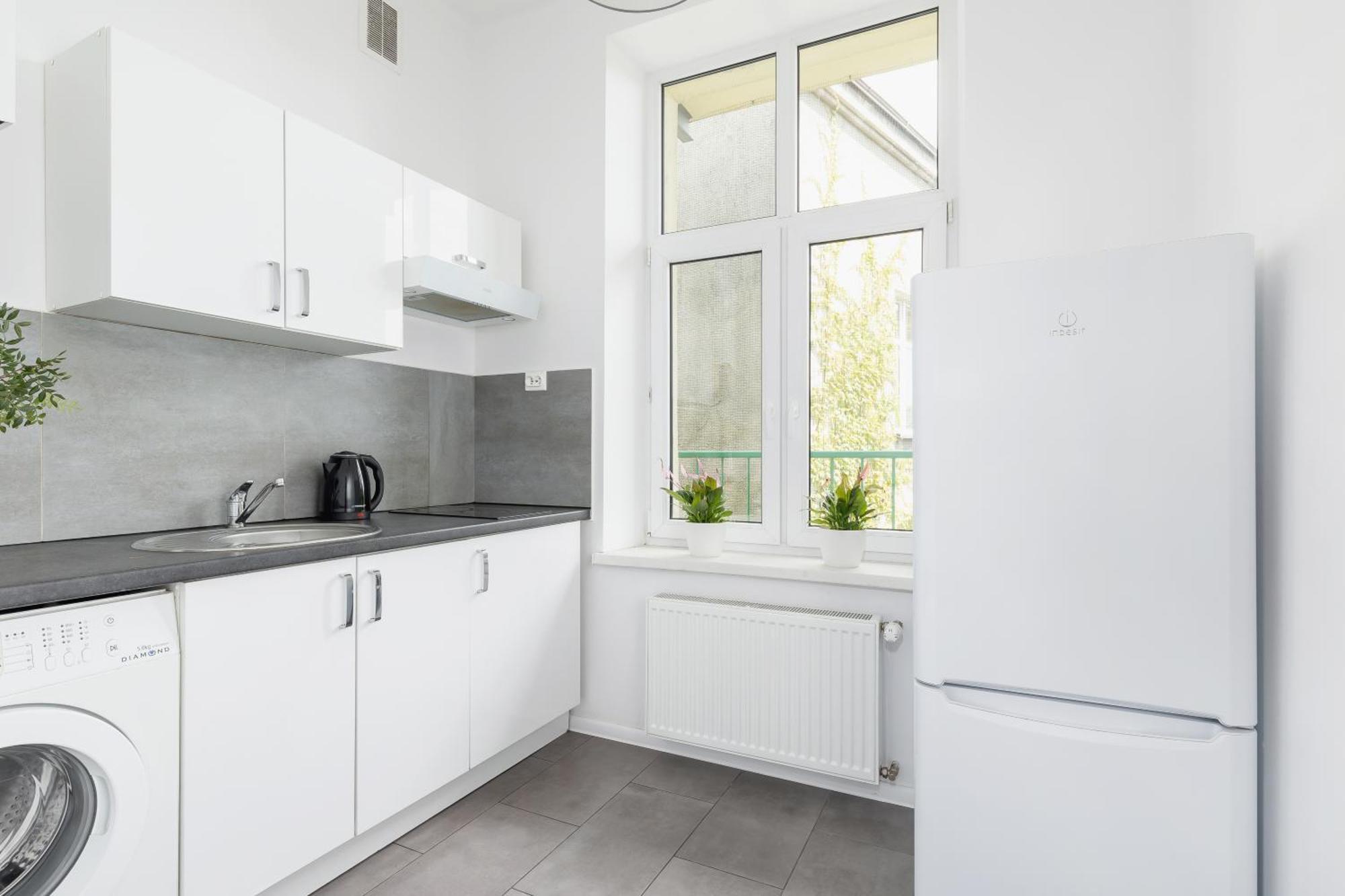 1-Bedroom Apartment With Balcony - Dluga 65 Cracovia Esterno foto